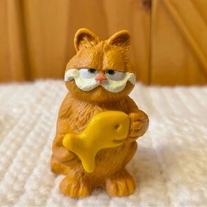 Garfield Figure